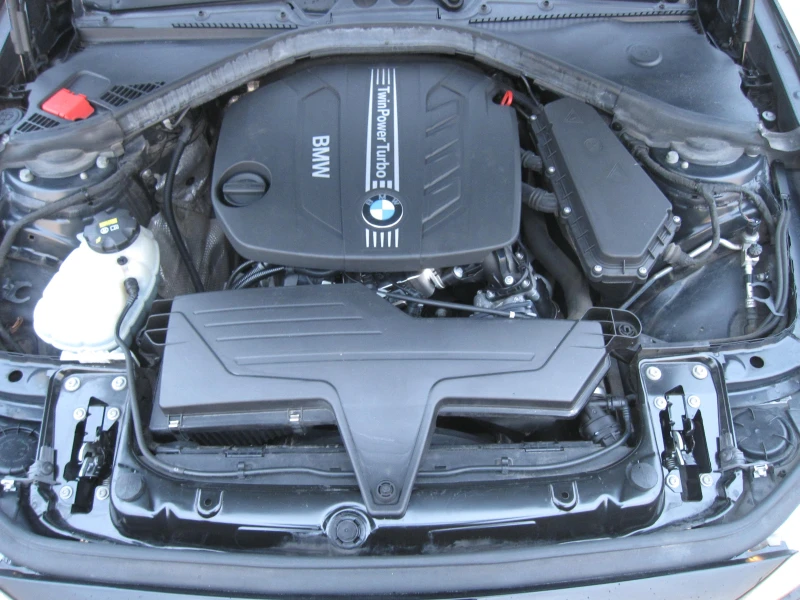 BMW 114  1.6D 95к.с., снимка 12 - Автомобили и джипове - 52380336