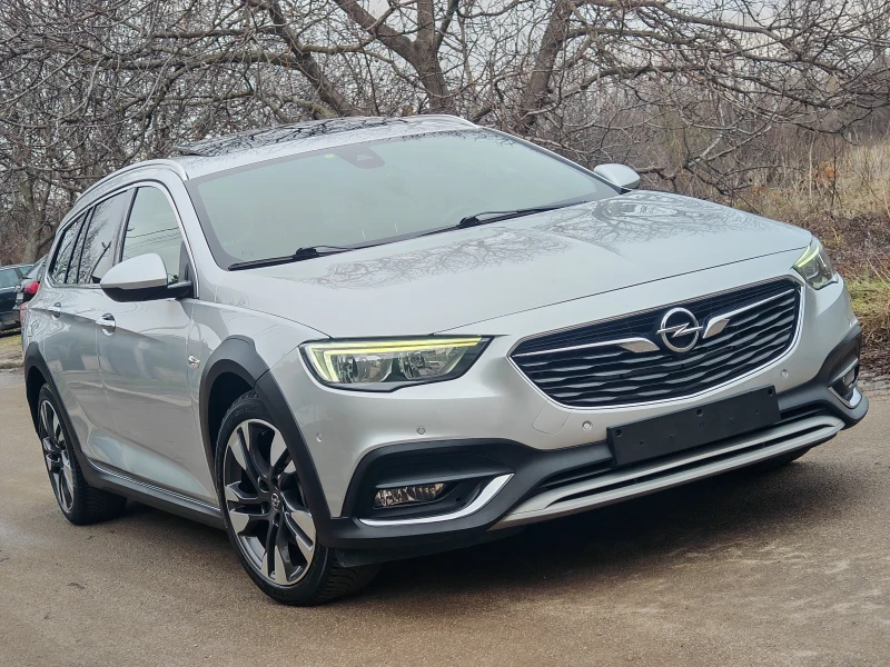 Opel Insignia 2.0 Country Tourer//FULL//TOP// КАМЕРА//ПАНО, снимка 4 - Автомобили и джипове - 53530924