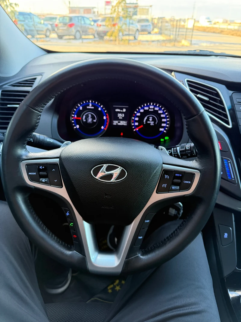 Hyundai I40 1.7 CRDI Автомат Германия ТОП Състояние , снимка 13 - Автомобили и джипове - 53586770