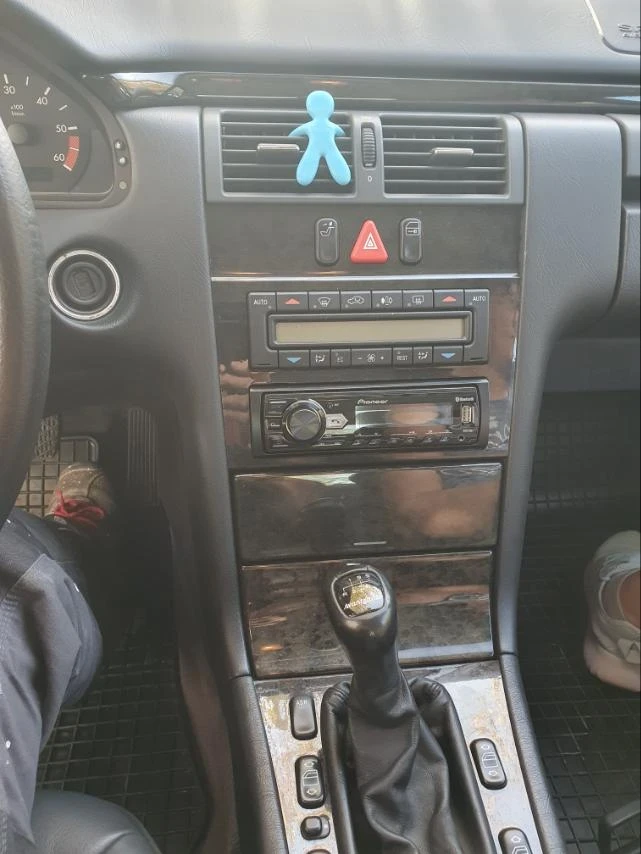 Mercedes-Benz E 250   W210 на реални 42000км , снимка 9 - Автомобили и джипове - 53167497