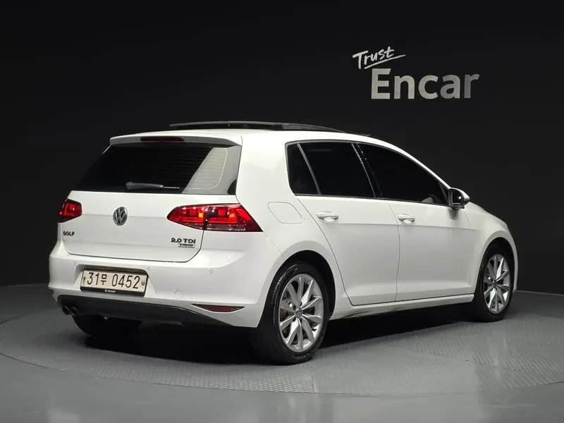 VW Golf 2.0 TDI, снимка 2 - Автомобили и джипове - 54302711