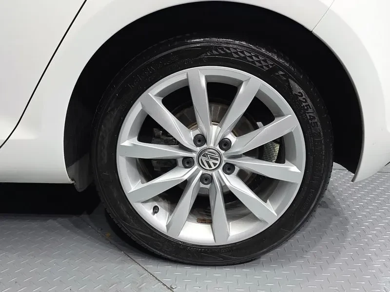 VW Golf 2.0 TDI, снимка 5 - Автомобили и джипове - 54302711