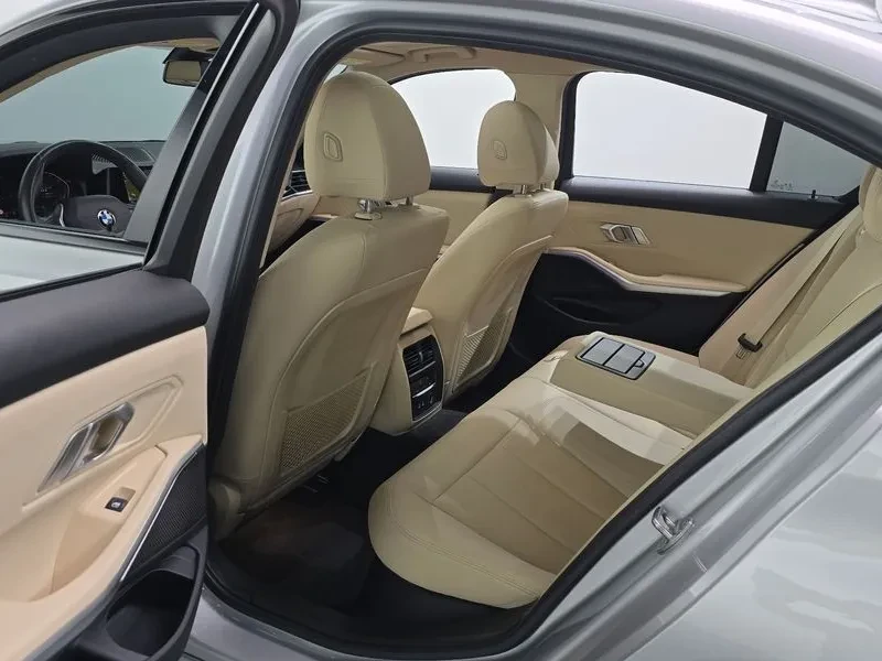 BMW 320 - САМО 30% АВАНС, снимка 12 - Автомобили и джипове - 55406748