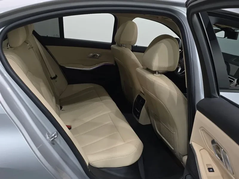 BMW 320 - САМО 30% АВАНС, снимка 11 - Автомобили и джипове - 55406748