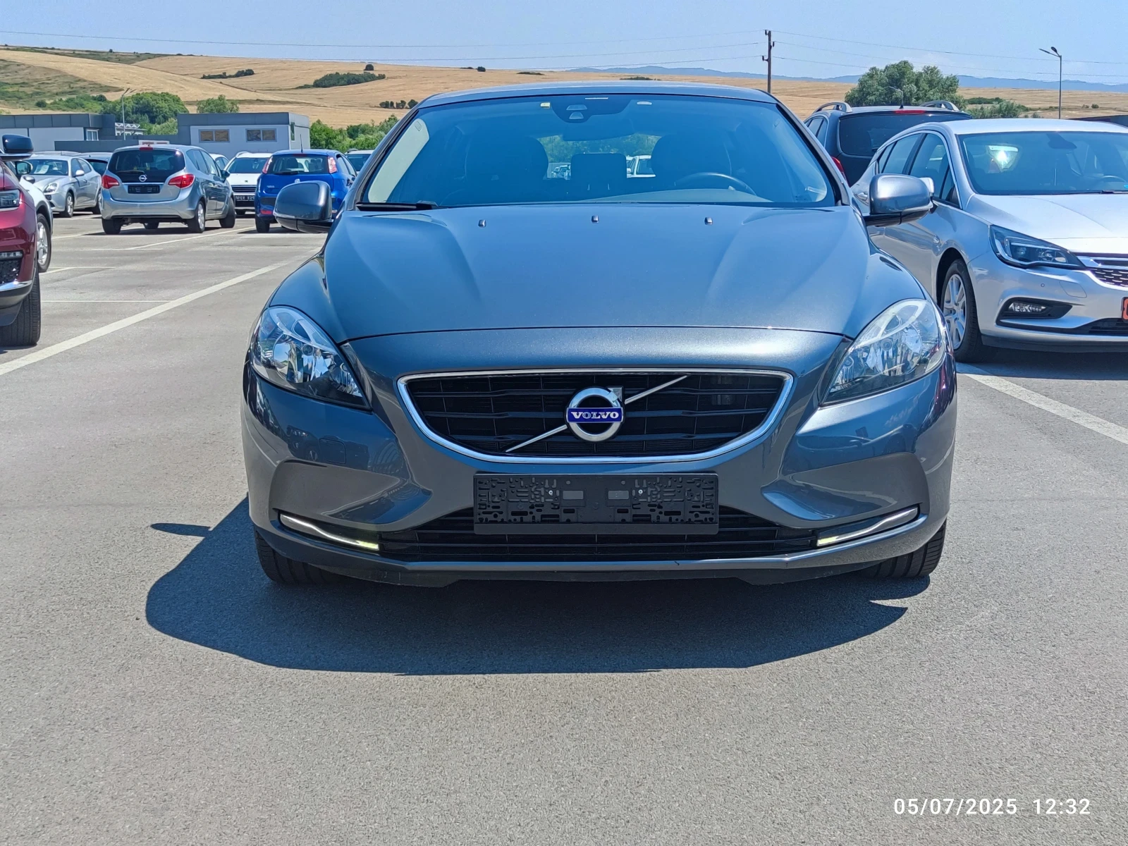Volvo V40 1.6 i, снимка 1