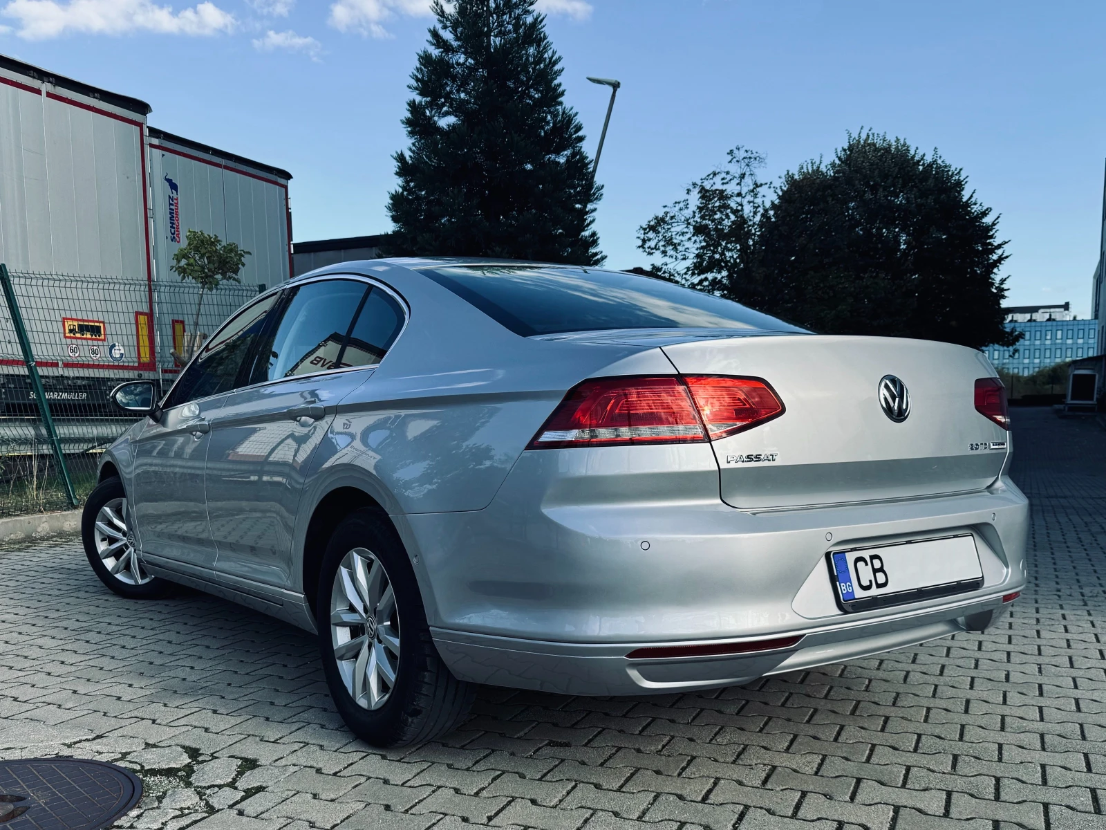 VW Passat 2.0 6 DSG - изображение 4