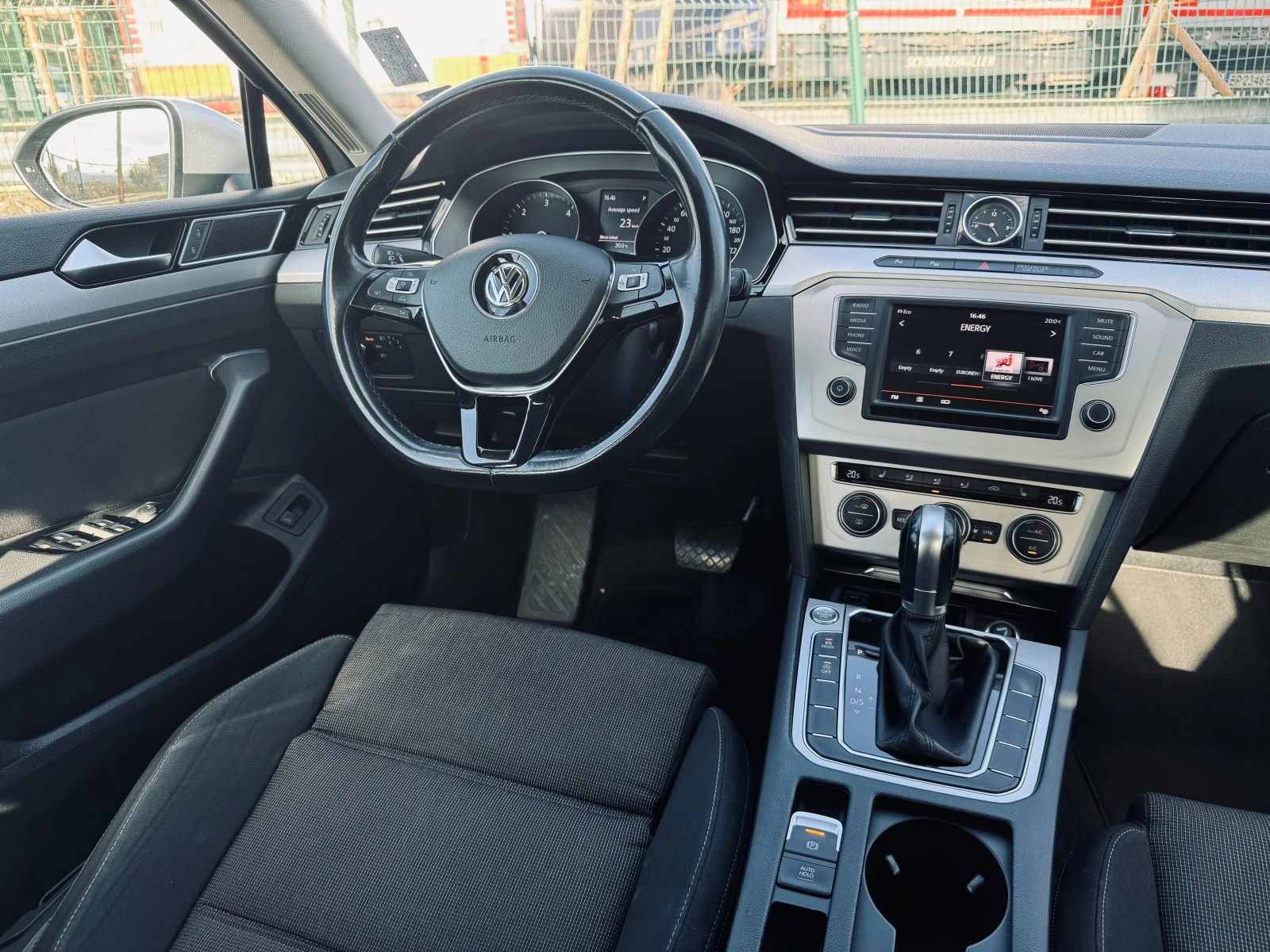 VW Passat 2.0 6 DSG - изображение 9