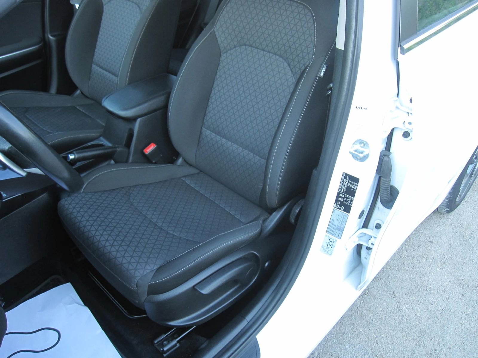 Kia Ceed , 1, 6 crdi-Mild HYBRID | Mobile.bg   11