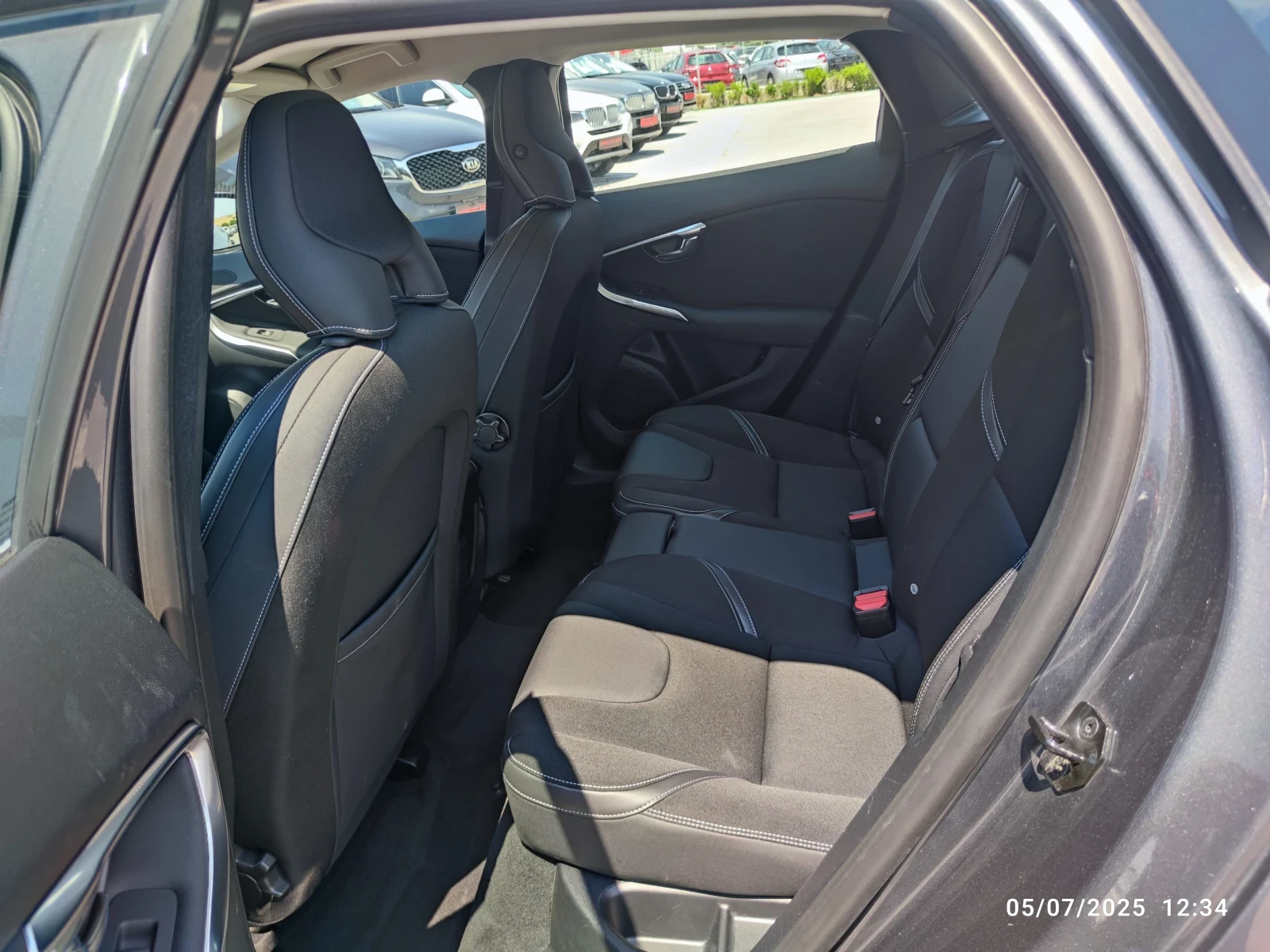 Volvo V40 1.6 i - изображение 9
