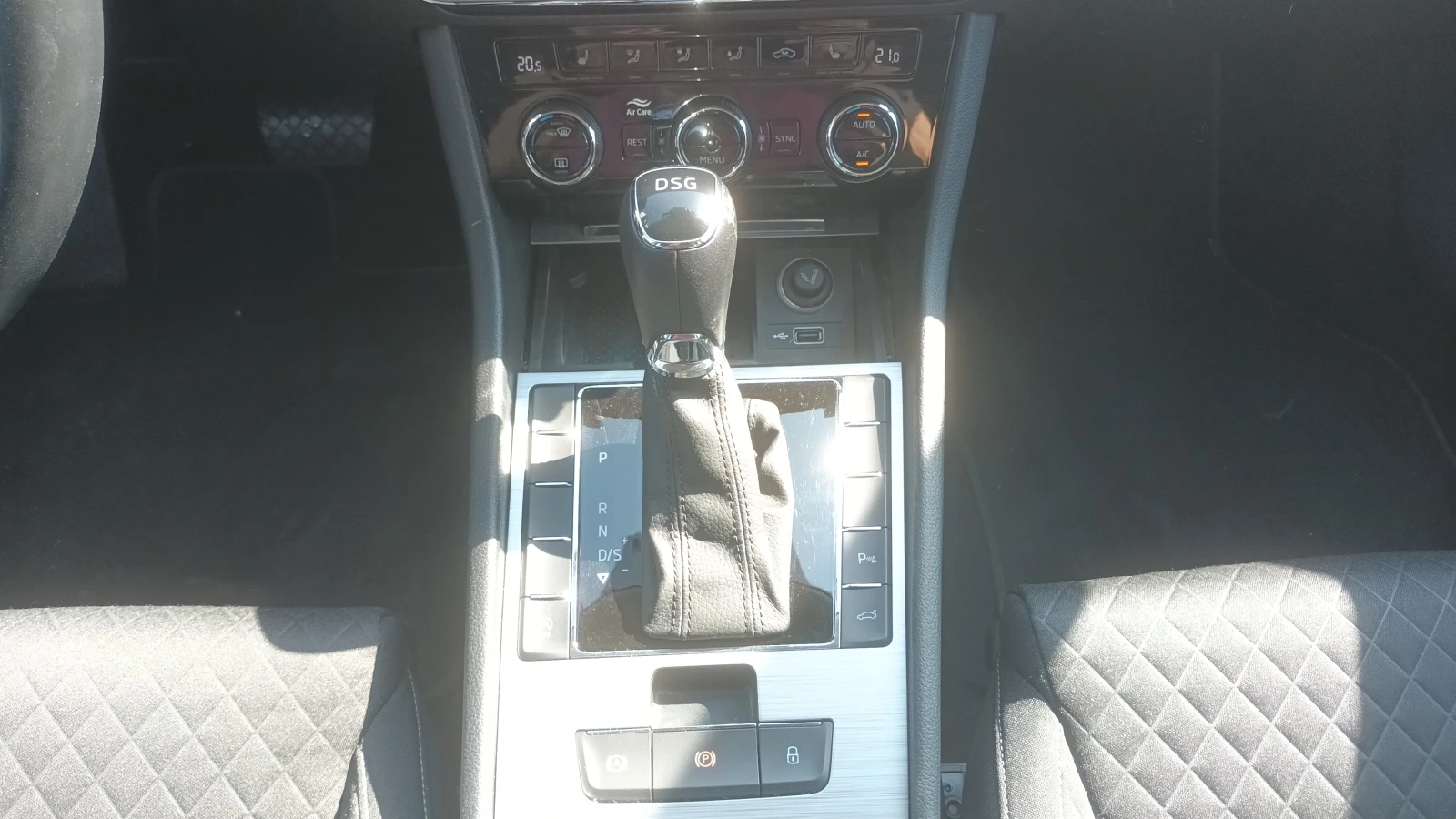 Skoda Superb 1.5 TSI/7DSG - изображение 10