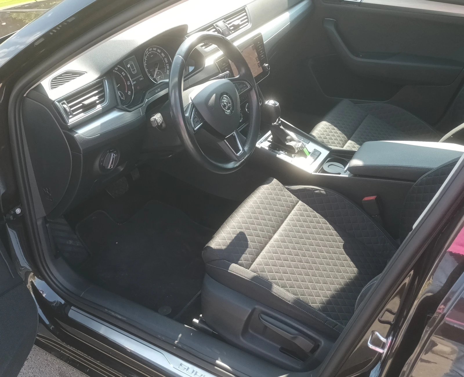 Skoda Superb 1.5 TSI/7DSG - изображение 6