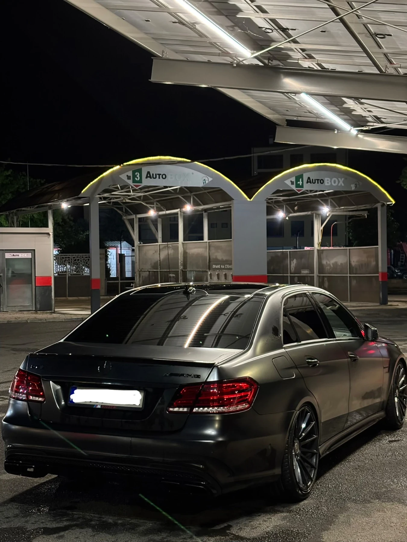 Mercedes-Benz E 63 AMG  - изображение 4