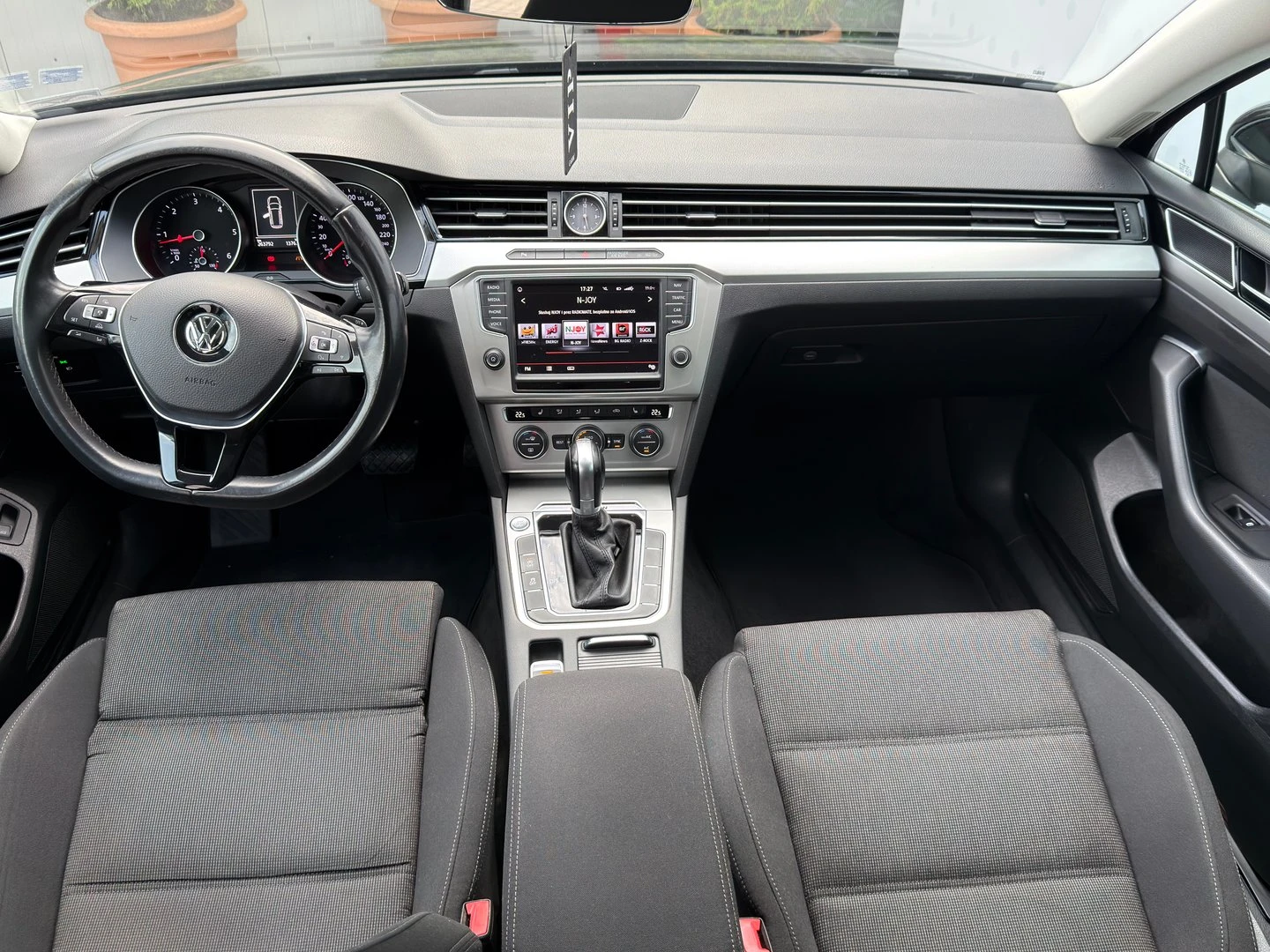 VW Passat VW Passat Var. 2.0 TDI SCR 4MO BMT DSG Comf - изображение 6