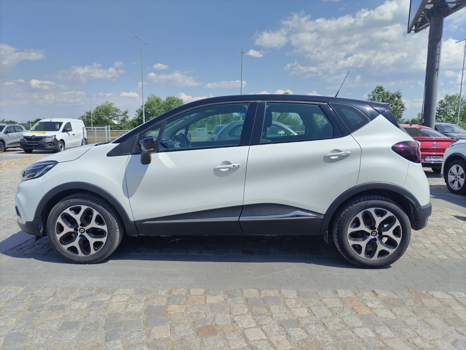 Renault Captur 1.5dCi/90к.с/Intens - изображение 4