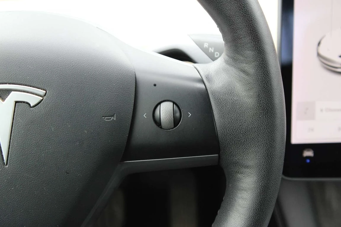 Tesla Model 3 * CARFAX * ��� ������������ ������ | Mobile.bg � ����������� 17