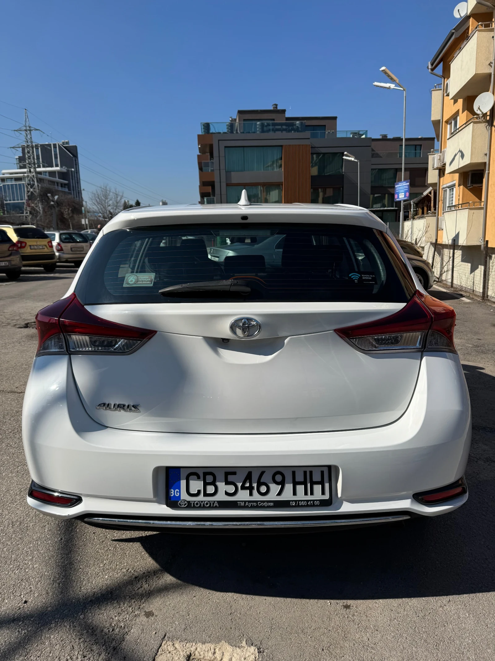 Toyota Auris  - изображение 8