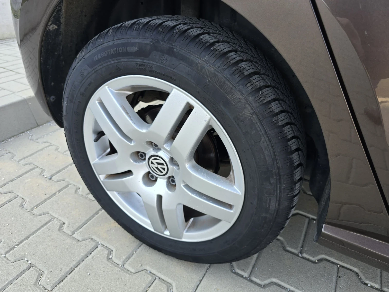 VW Polo 1.2БЕНЗИН/4ЦИЛИНДЪРА/130000КМ, снимка 16 - Автомобили и джипове - 53713269