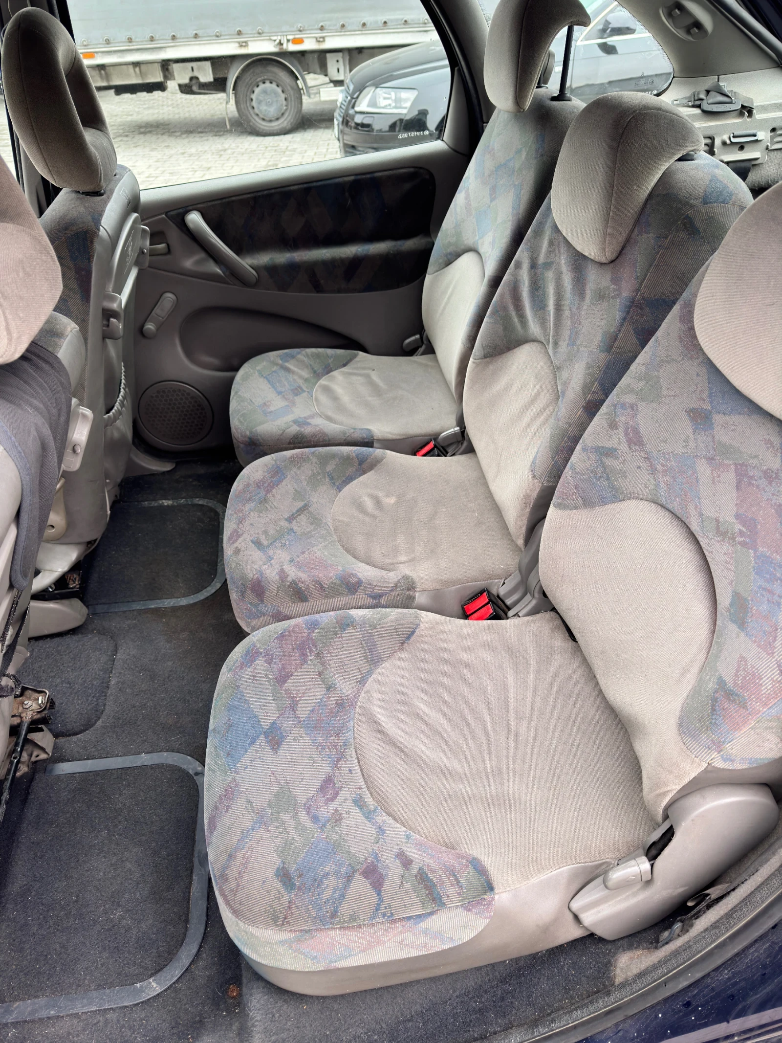 Citroen Xsara picasso, снимка 7 - Автомобили и джипове - 53781831