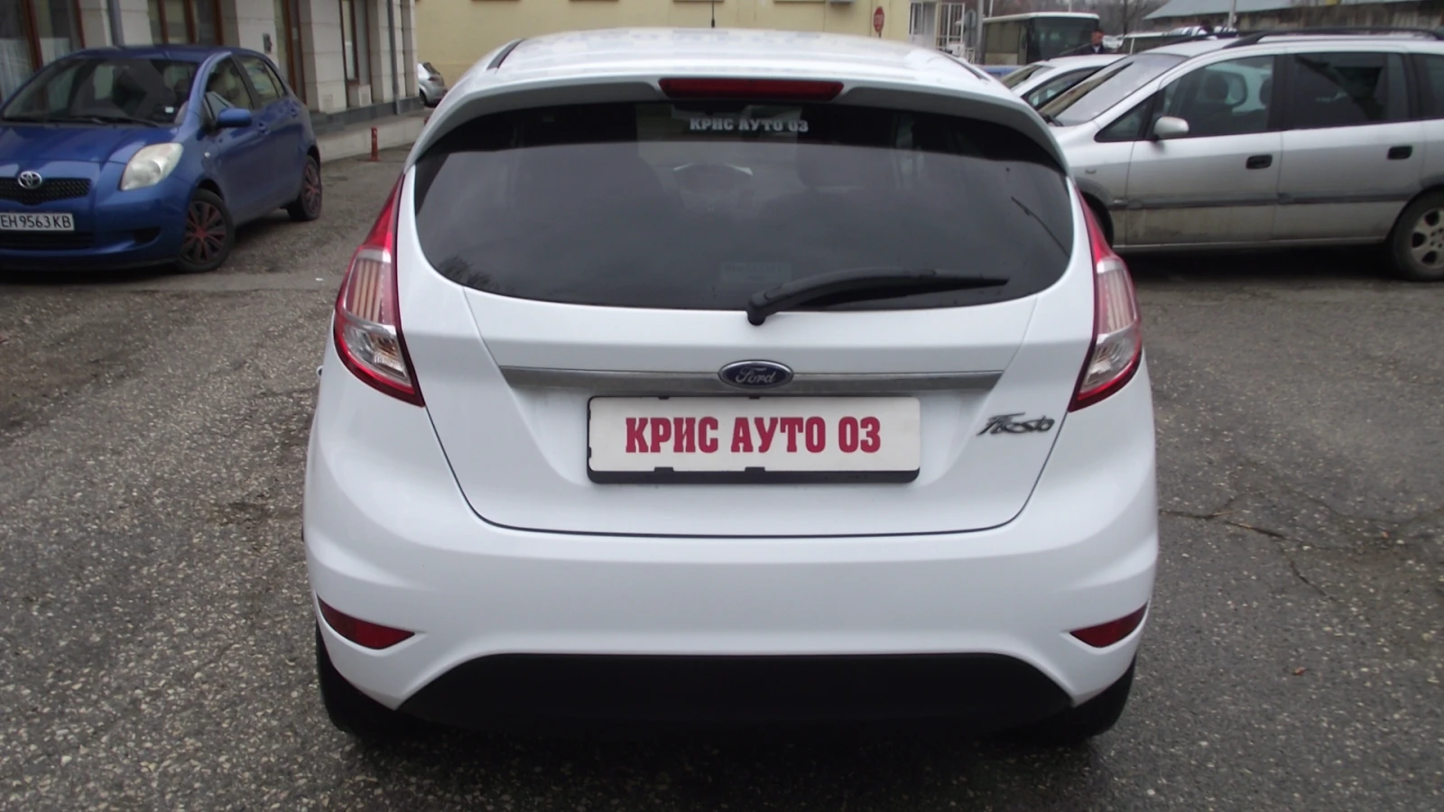 Ford Fiesta 1.4.i.95.k.c.Газ Бензин, NAVI., снимка 4 - Автомобили и джипове - 53956260