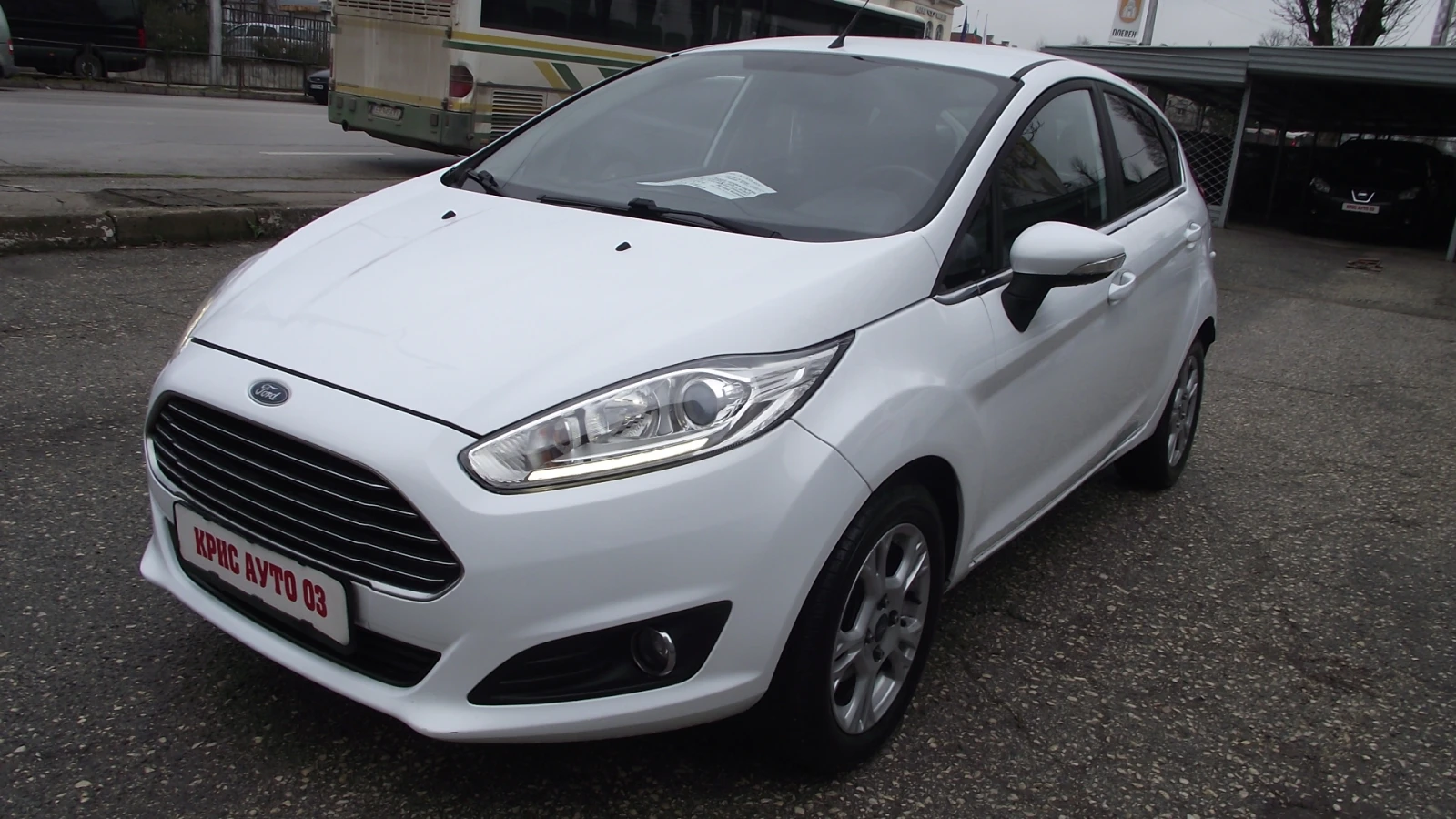 Ford Fiesta 1.4.i.95.k.c.Газ Бензин, NAVI., снимка 7 - Автомобили и джипове - 53956260