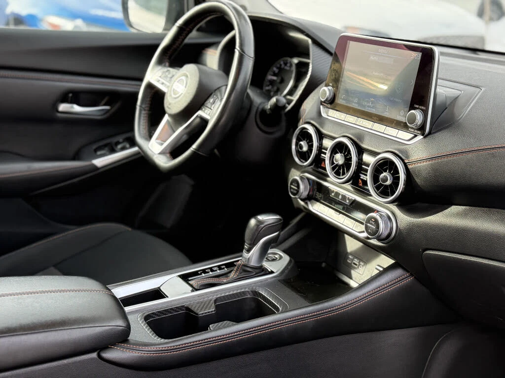 Nissan Sentra SR FWD АвтоКредит  (ЦЕНА ДО БГ), снимка 5 - Автомобили и джипове - 53978430