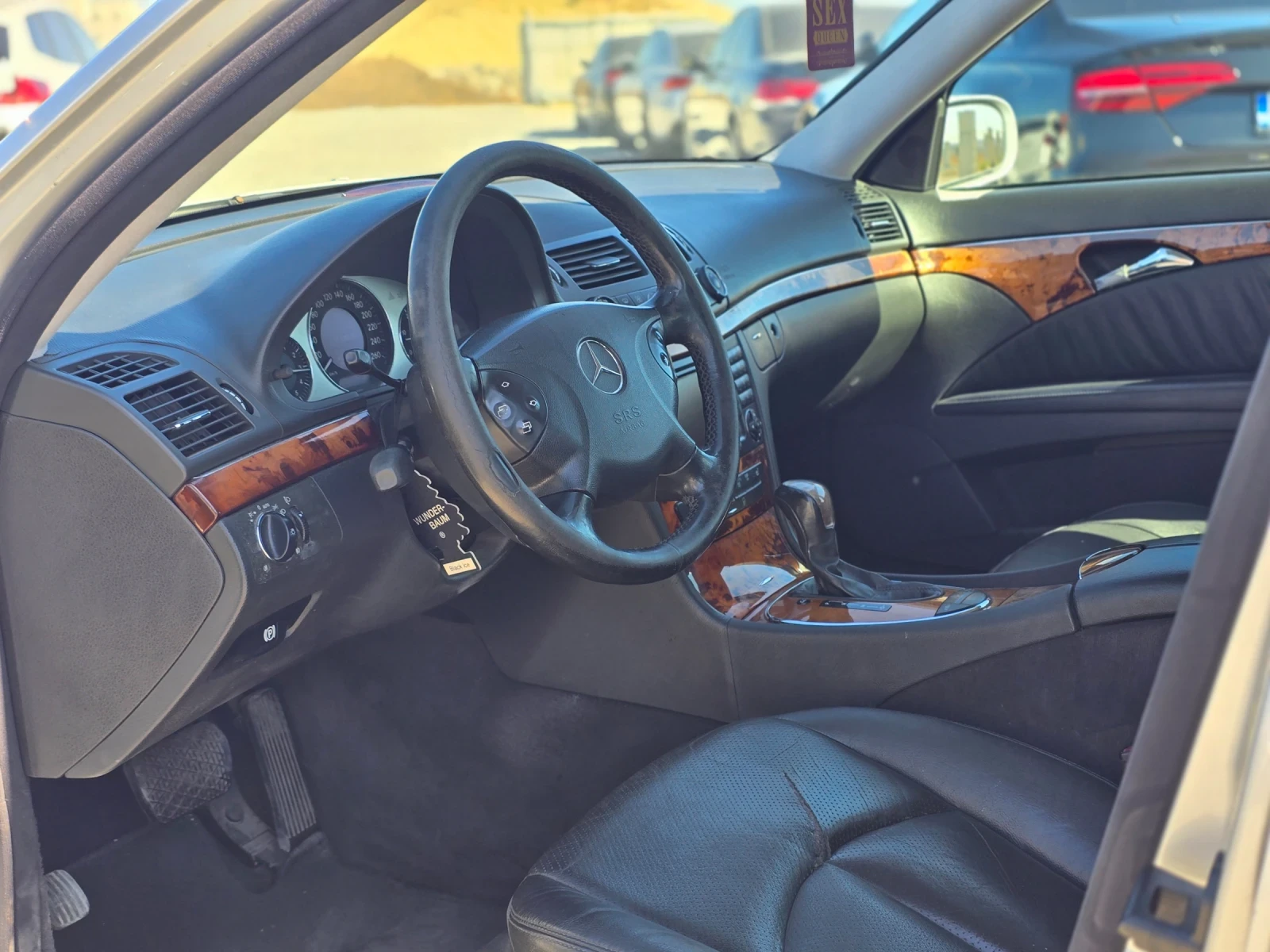 Mercedes-Benz E 320, снимка 7 - Автомобили и джипове - 54031792