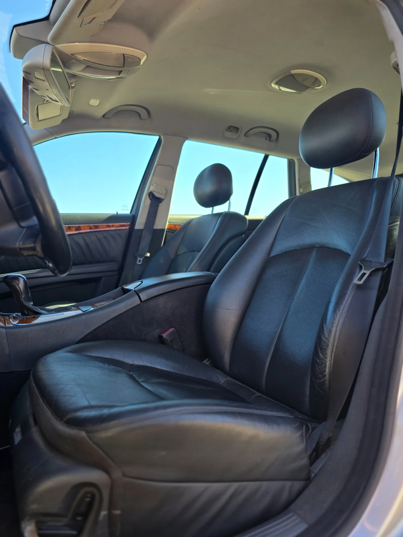 Mercedes-Benz E 320, снимка 8 - Автомобили и джипове - 54031792