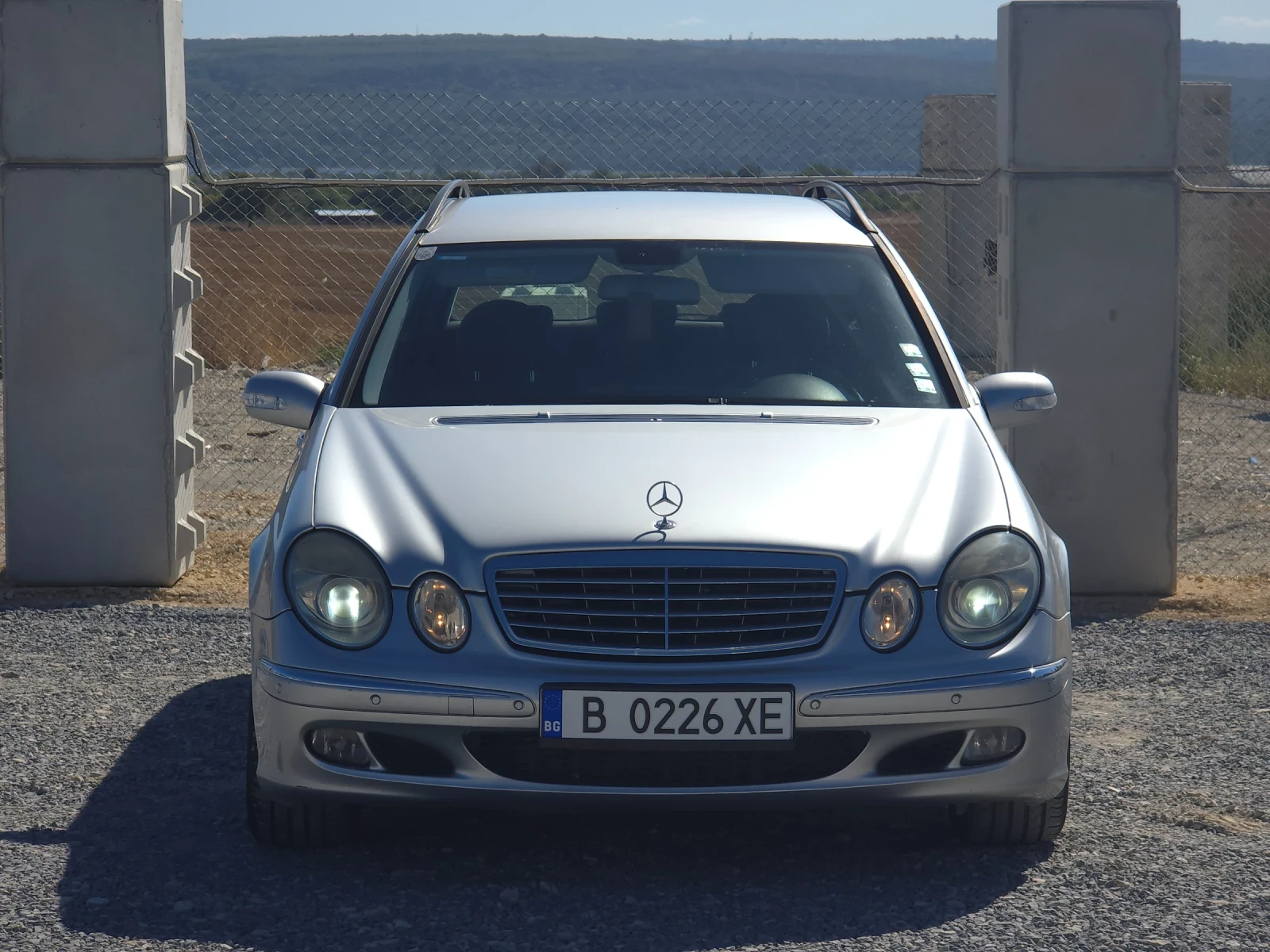 Mercedes-Benz E 320, снимка 2 - Автомобили и джипове - 54031792