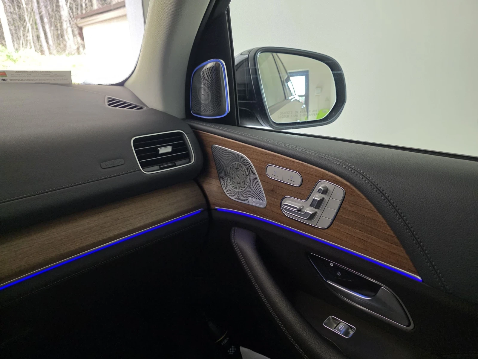 Mercedes-Benz GLE 450 AMG l Night pack l e-body l 3d Burm l Pano, снимка 9 - Автомобили и джипове - 54098820