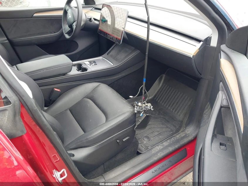 Tesla Model Y Long Range AWD, снимка 5 - Автомобили и джипове - 54198007