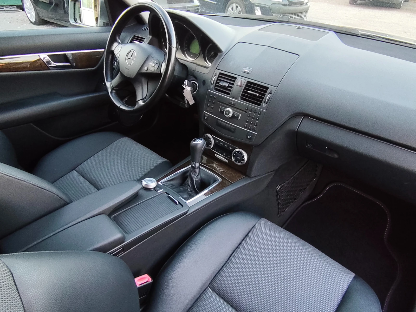 Mercedes-Benz C 200 i Elegance Евро 5, снимка 8 - Автомобили и джипове - 54235112