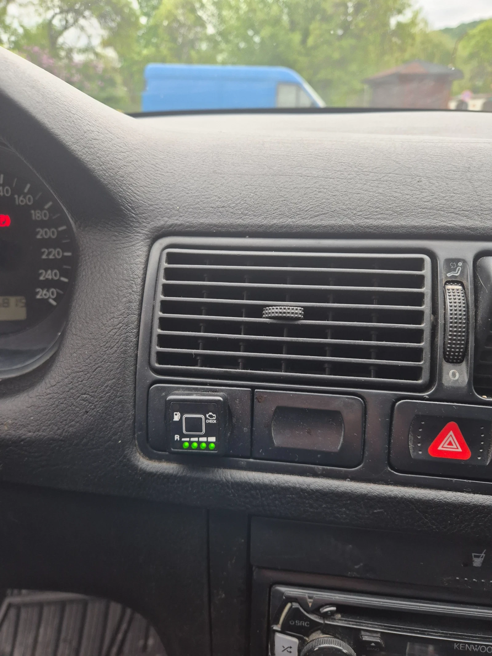 VW Golf, снимка 10 - Автомобили и джипове - 54382603