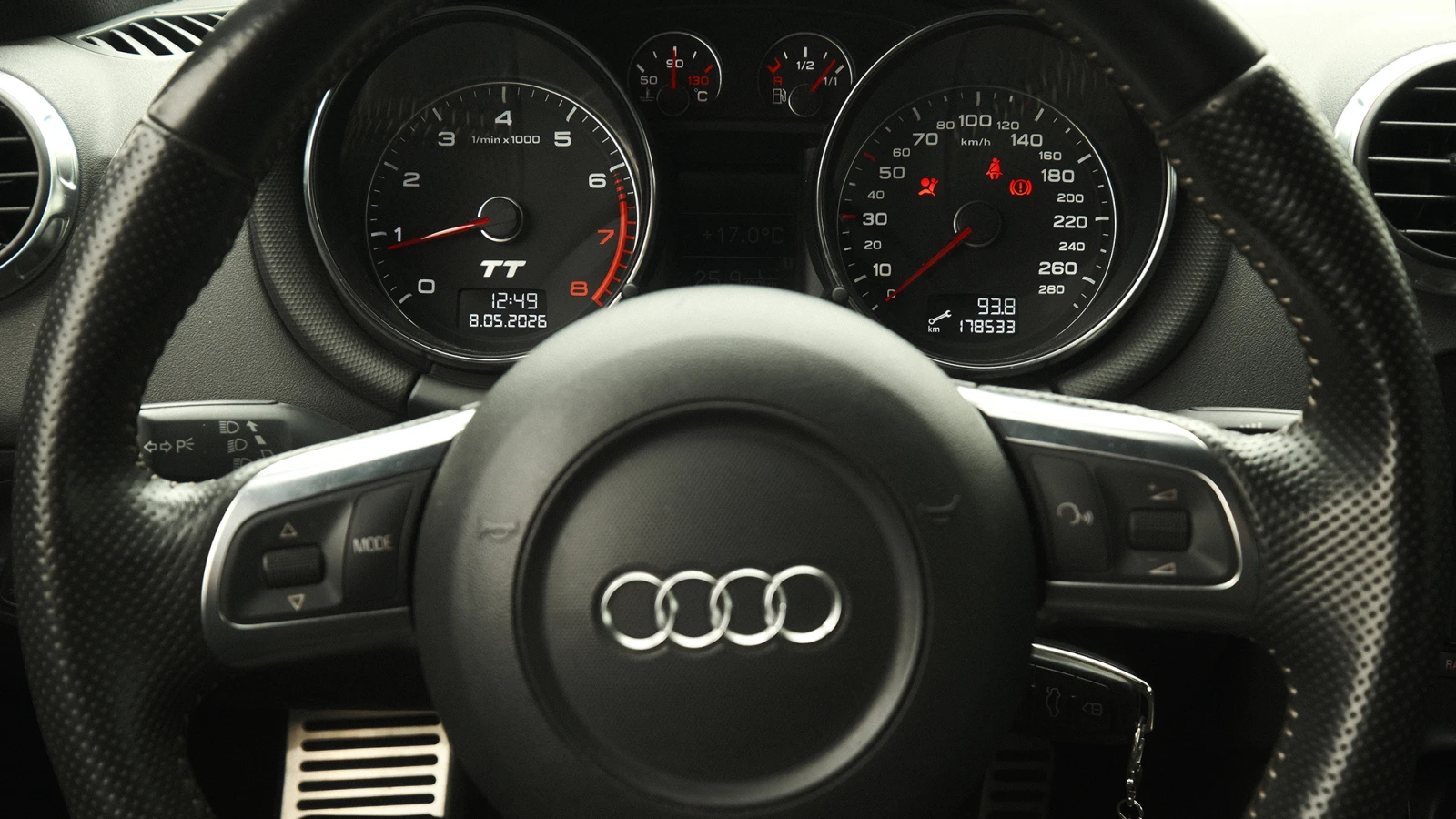 Audi Tt 2.0 TFSI Quattro, снимка 13 - Автомобили и джипове - 54477829