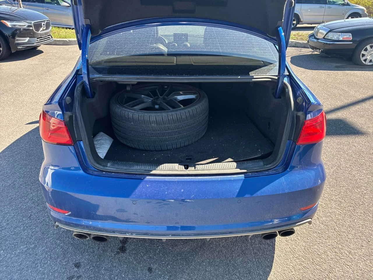 Audi S3 TECHNIK QUATTRO * ГЛАВНО ПРЕДСТАВИТЕЛСТВО НА AUDI*, снимка 12 - Автомобили и джипове - 54493405