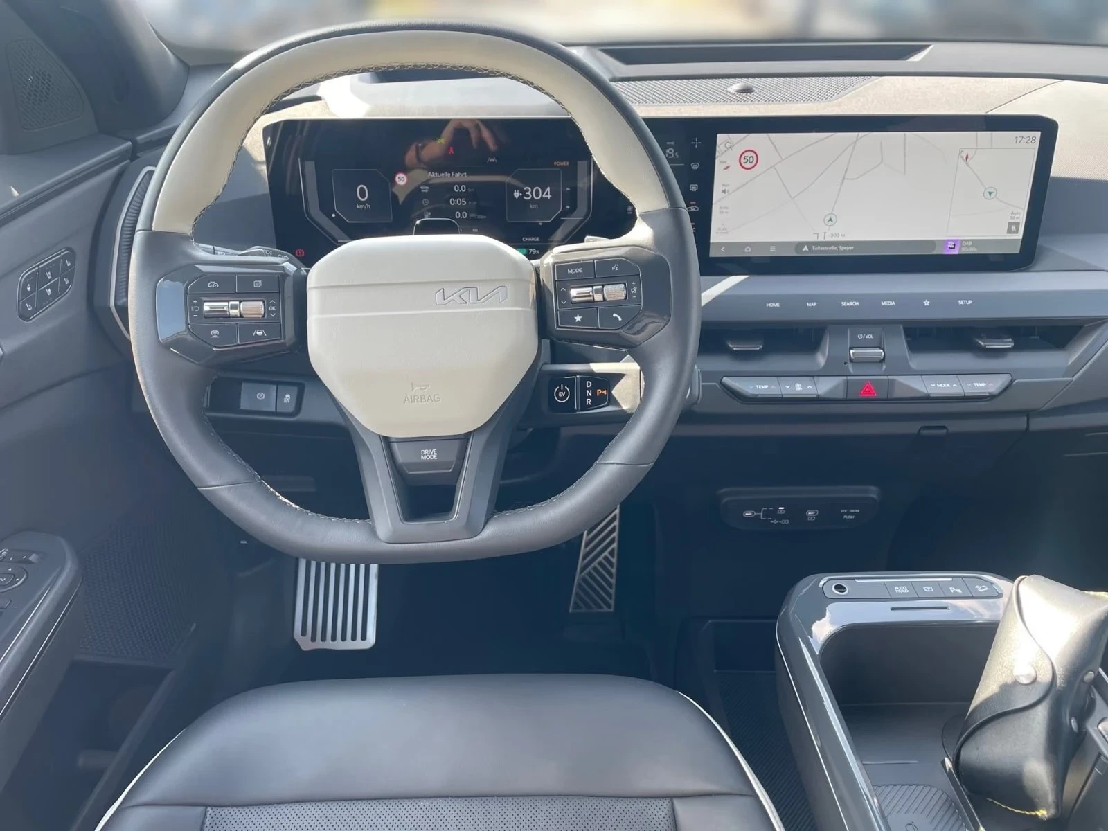Kia EV5 GT-Line 81kWh Launch Edition PANO !WARRANTY! | Mobile.bg � ����������� 10