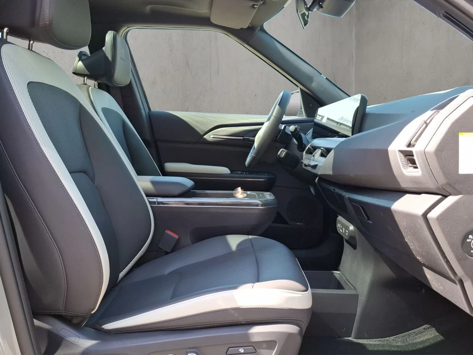 Kia EV5 GT-Line 81kWh Launch Edition PANO !WARRANTY! | Mobile.bg � ����������� 13