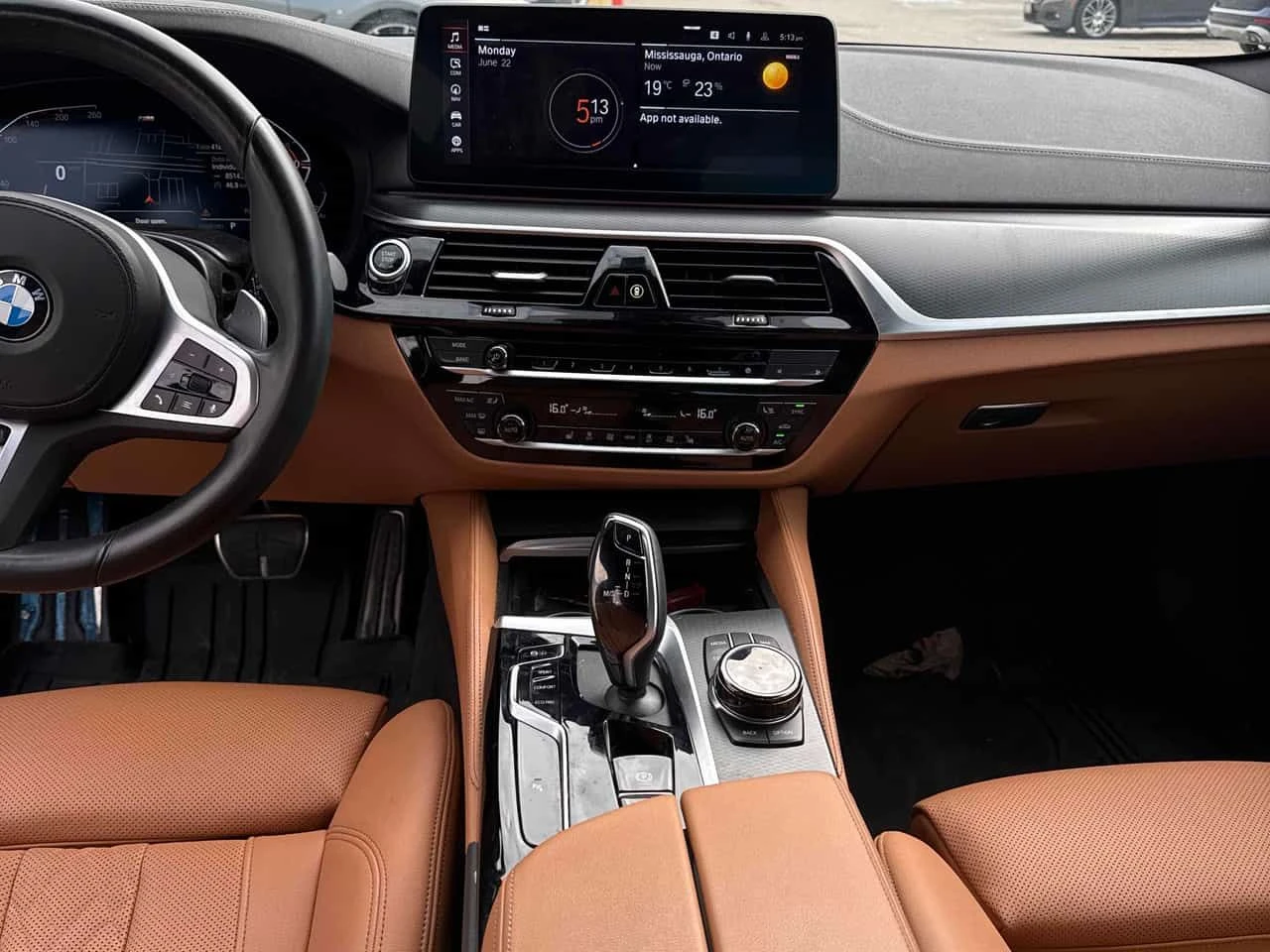 BMW 540 xDrive M SPORT/ШИБИДАХ/HARMAN KARDON/OT BMW, снимка 10 - Автомобили и джипове - 55006501