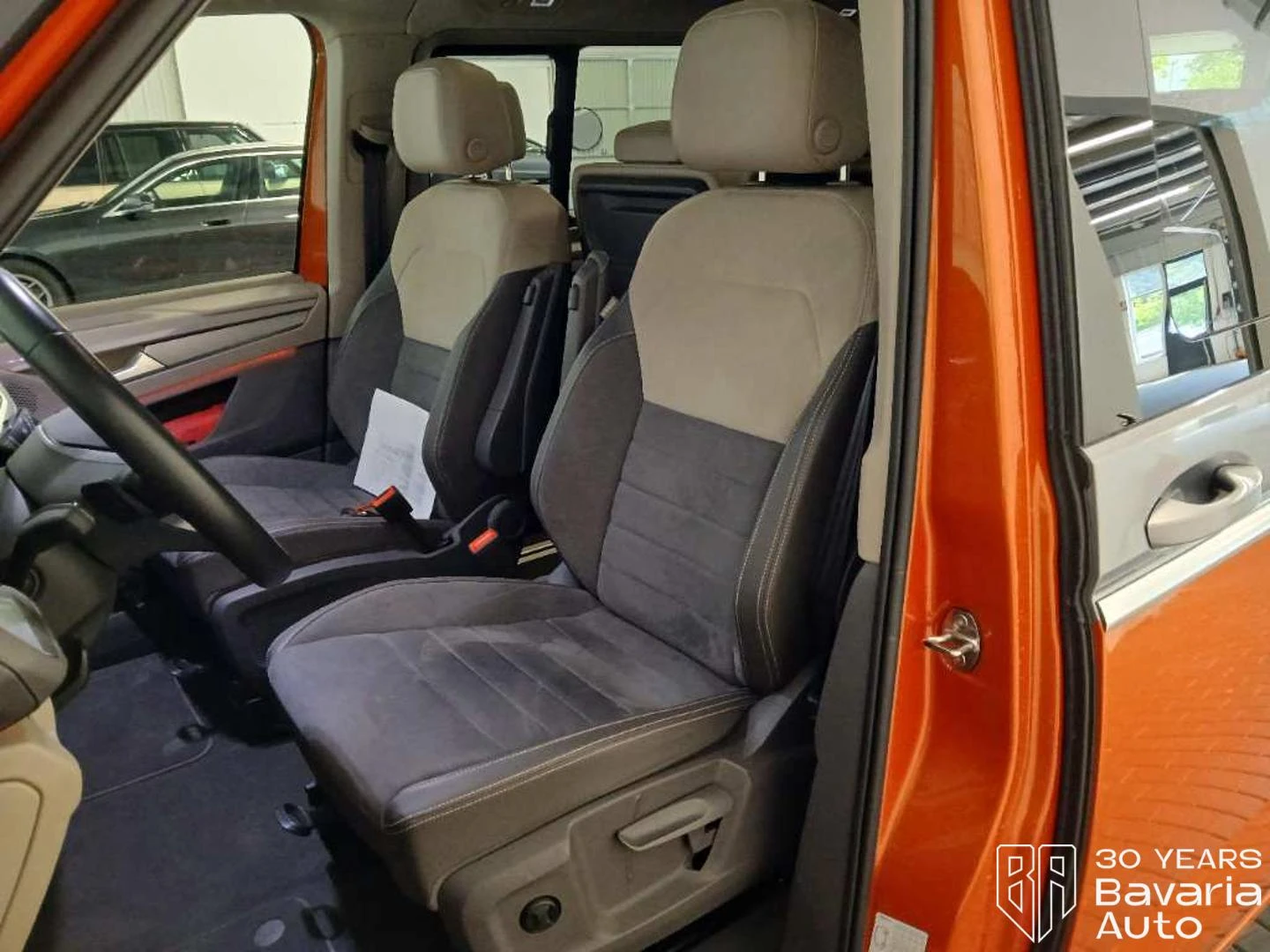VW Multivan Style DSG Easy Open Basic, снимка 6 - Автомобили и джипове - 55215024