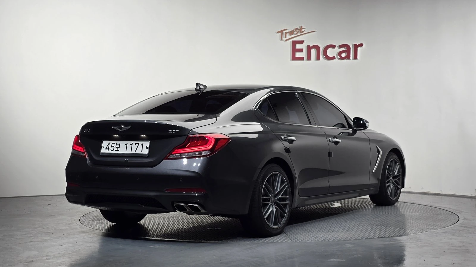 Genesis G70 2.0* KEYLESS* ПОДГРЕВ ВОЛАН* BLIND SPOT* КРАЙНА ЦЕ, снимка 2 - Автомобили и джипове - 55318956