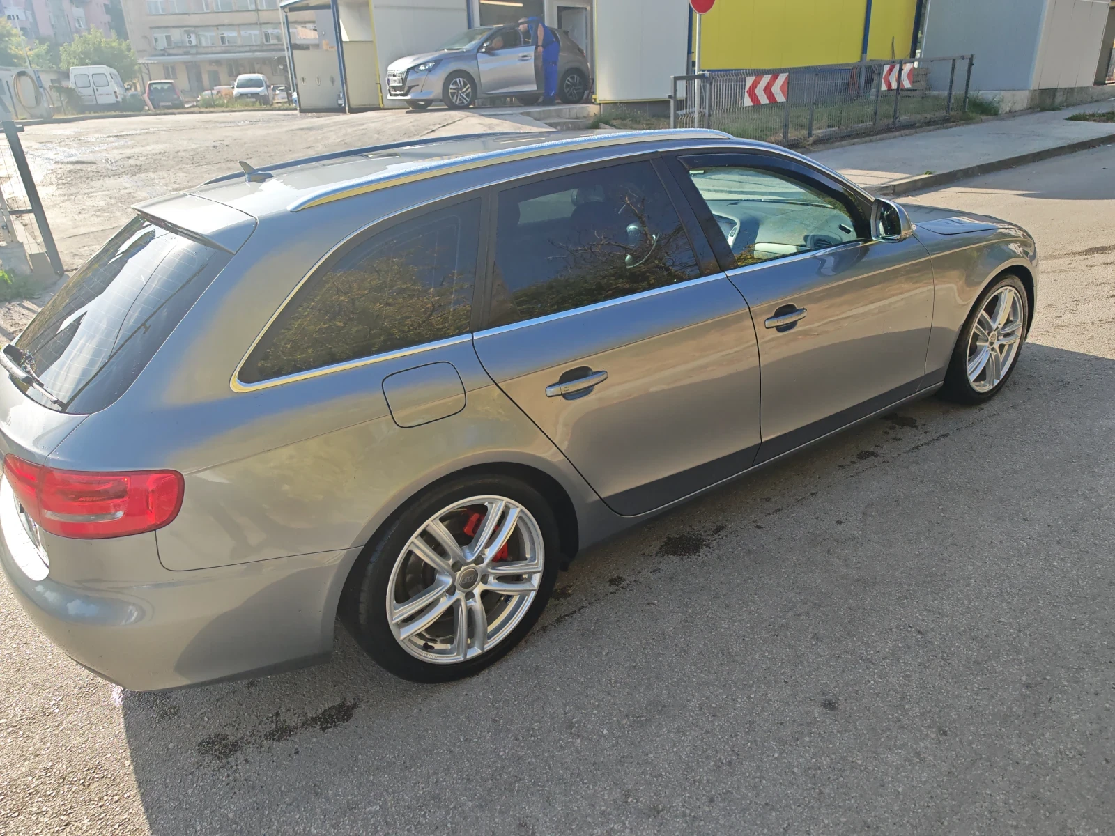 Audi A4, снимка 3 - Автомобили и джипове - 56215551