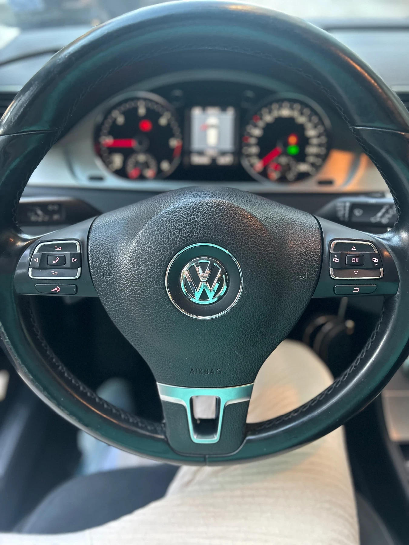VW Passat, снимка 10 - Автомобили и джипове - 56331557