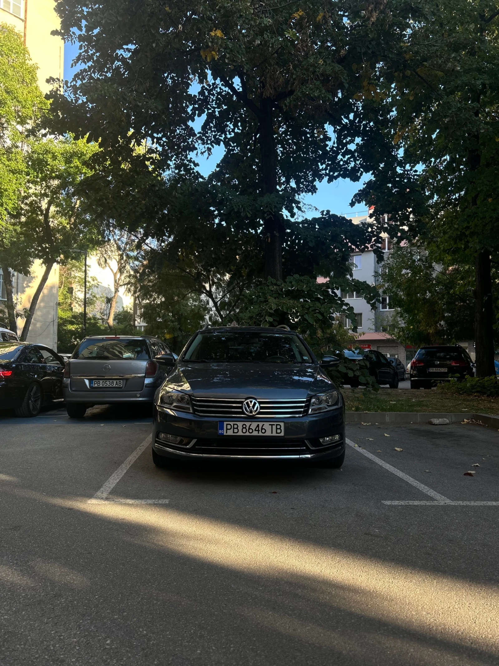 VW Passat, снимка 2 - Автомобили и джипове - 56331557