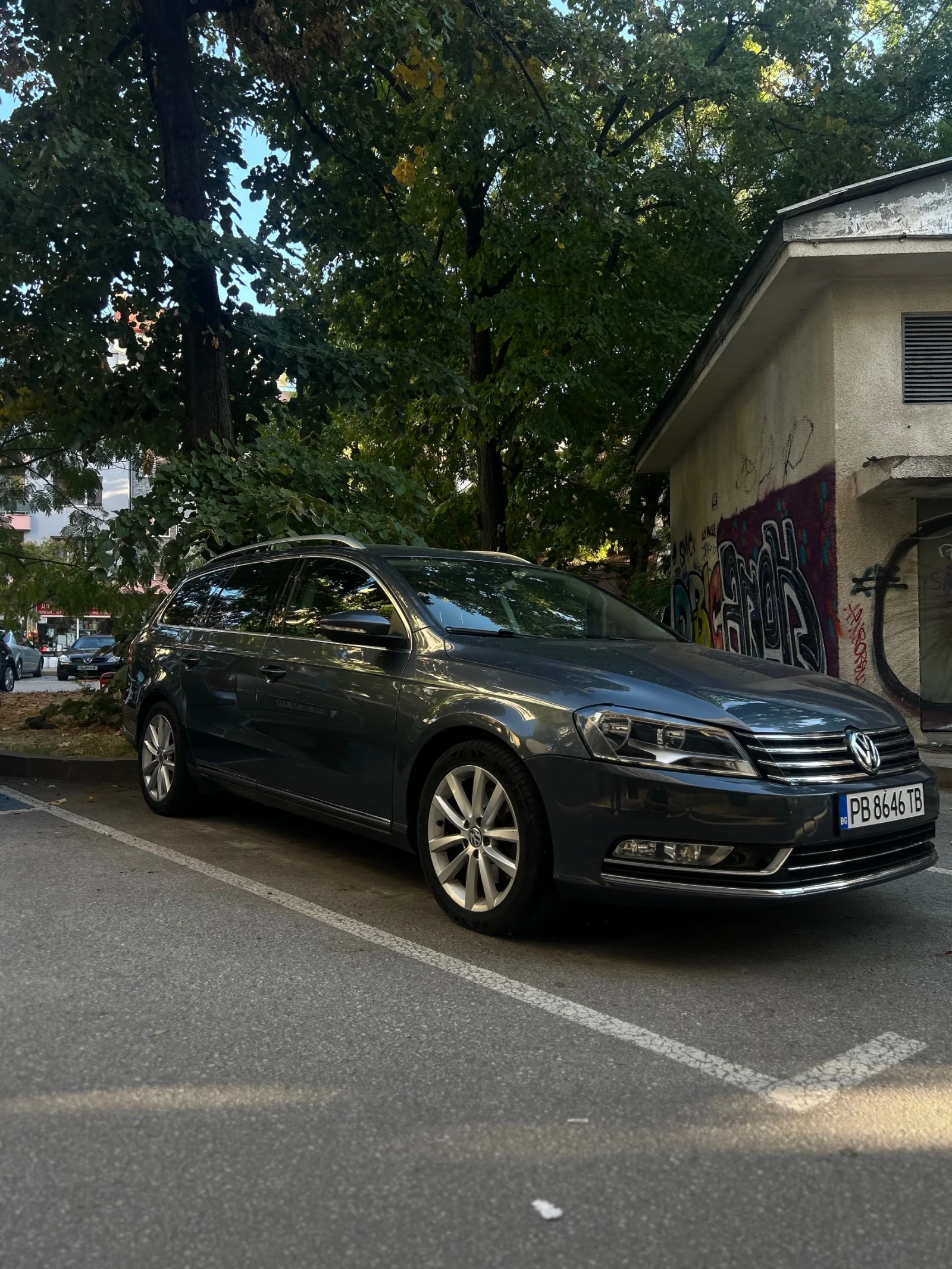 VW Passat, снимка 4 - Автомобили и джипове - 56331557