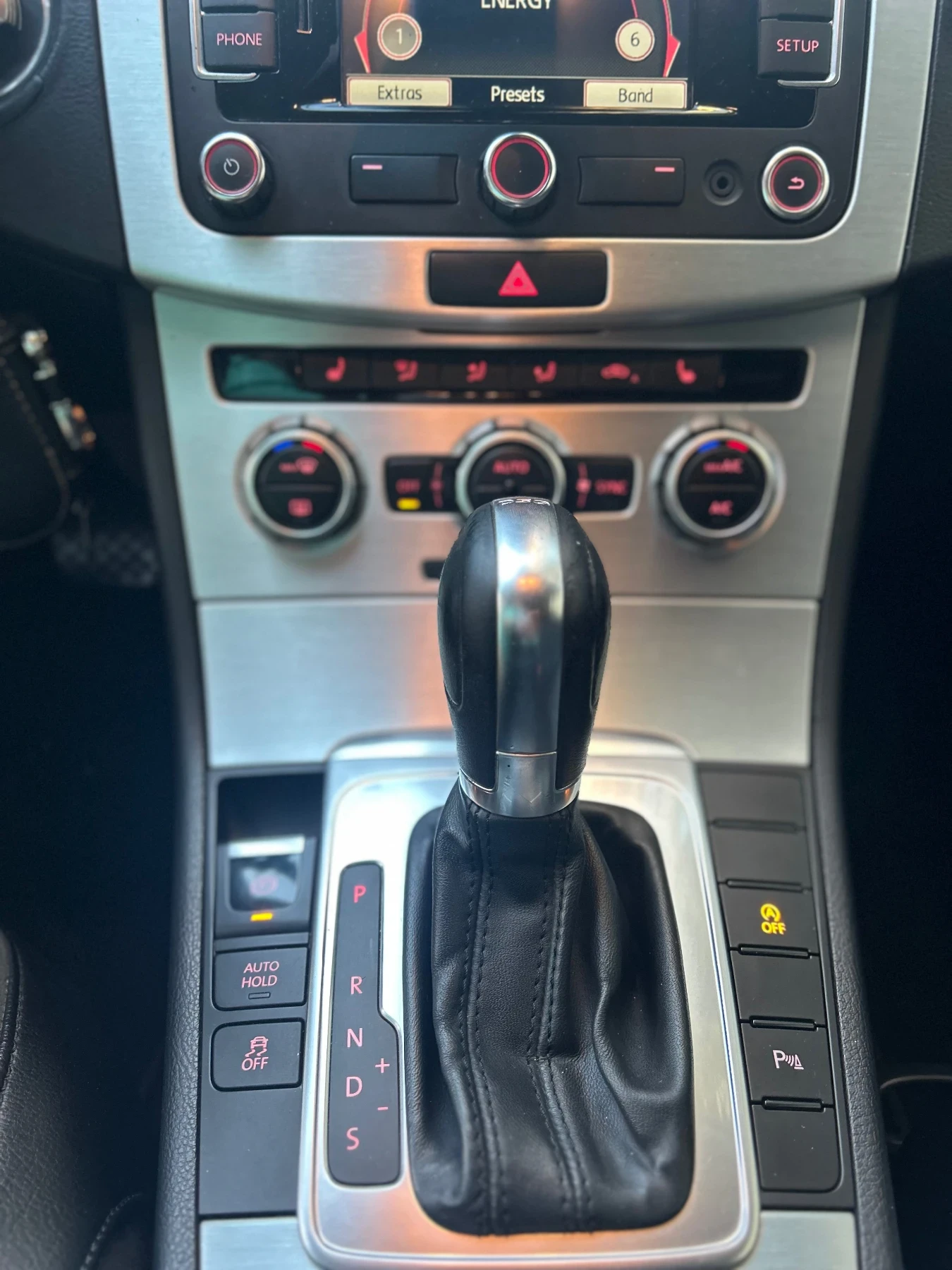 VW Passat, снимка 12 - Автомобили и джипове - 56331557