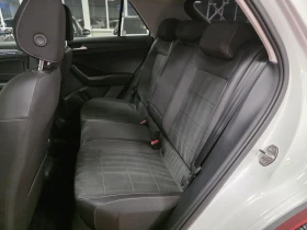 VW T-Roc 1.5TSI | DSG7 | IQ Light | ACC | Camera - 23900 € / 46744.34 лв. - 44617412 15