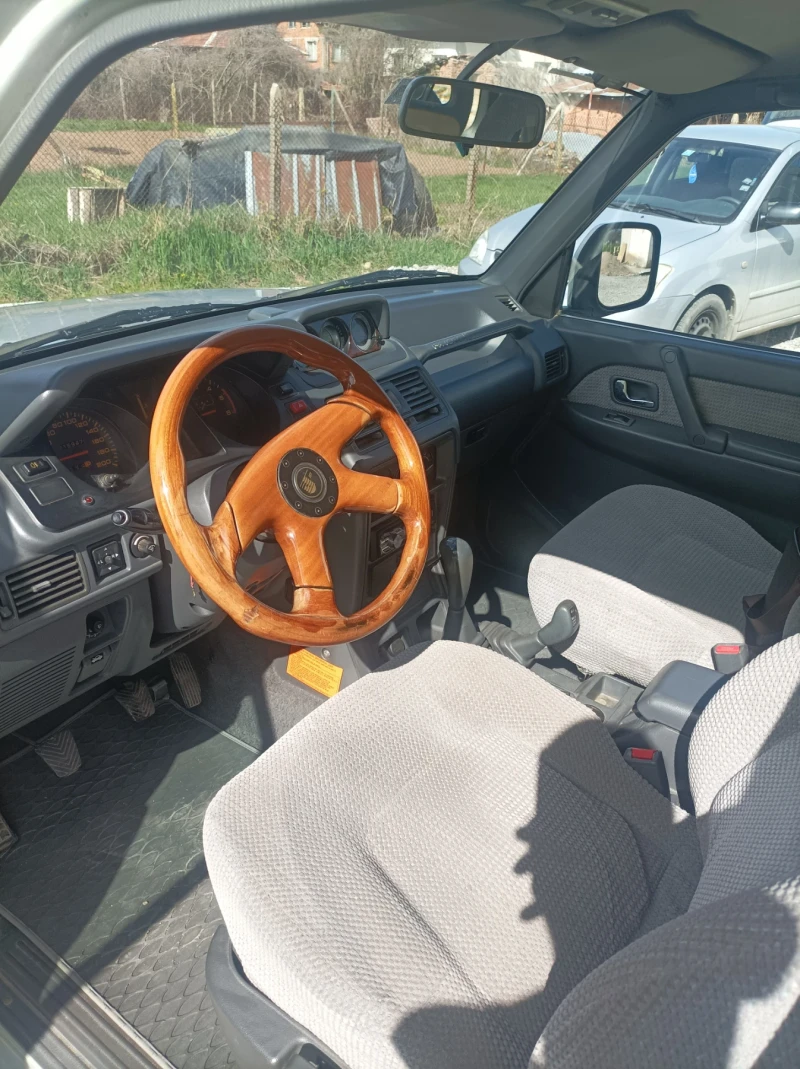 Mitsubishi Pajero 2.5, снимка 6 - Автомобили и джипове - 48505017