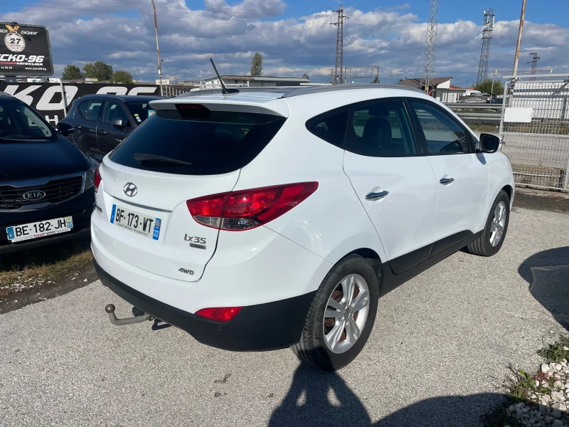 Hyundai IX35 2.0CRDI Full options Top, снимка 4 - Автомобили и джипове - 52018048