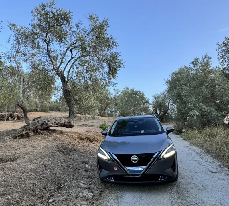 Nissan Qashqai N-Connecta, снимка 2 - Автомобили и джипове - 52653564