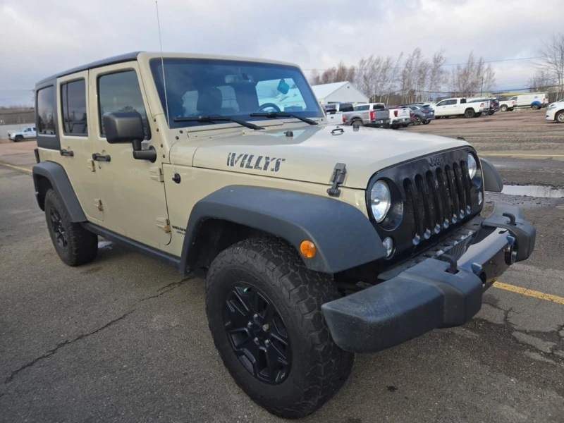 Jeep Wrangler * WILLYS WHEELER * CARFAX * БЕЗ ПЪРВОНАЧАЛНА ВНОСК, снимка 2 - Автомобили и джипове - 52723515