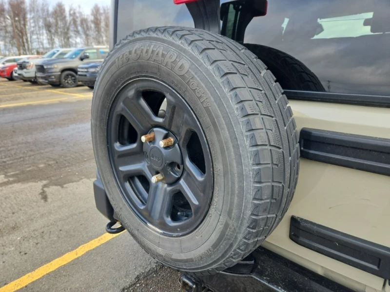 Jeep Wrangler * WILLYS WHEELER * CARFAX * БЕЗ ПЪРВОНАЧАЛНА ВНОСК, снимка 14 - Автомобили и джипове - 52723515